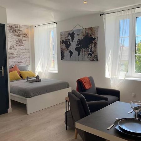 Le Petit Loft - Studio - Wifi - Coeur De Ville - Parking ปงต์-ลับเบ ภายนอก รูปภาพ