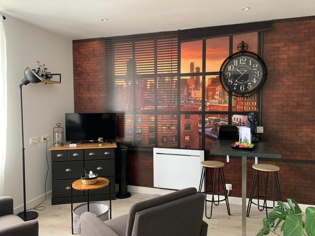 Le Petit Loft - Studio - Wifi - Coeur De Ville - Parking ปงต์-ลับเบ ภายนอก รูปภาพ