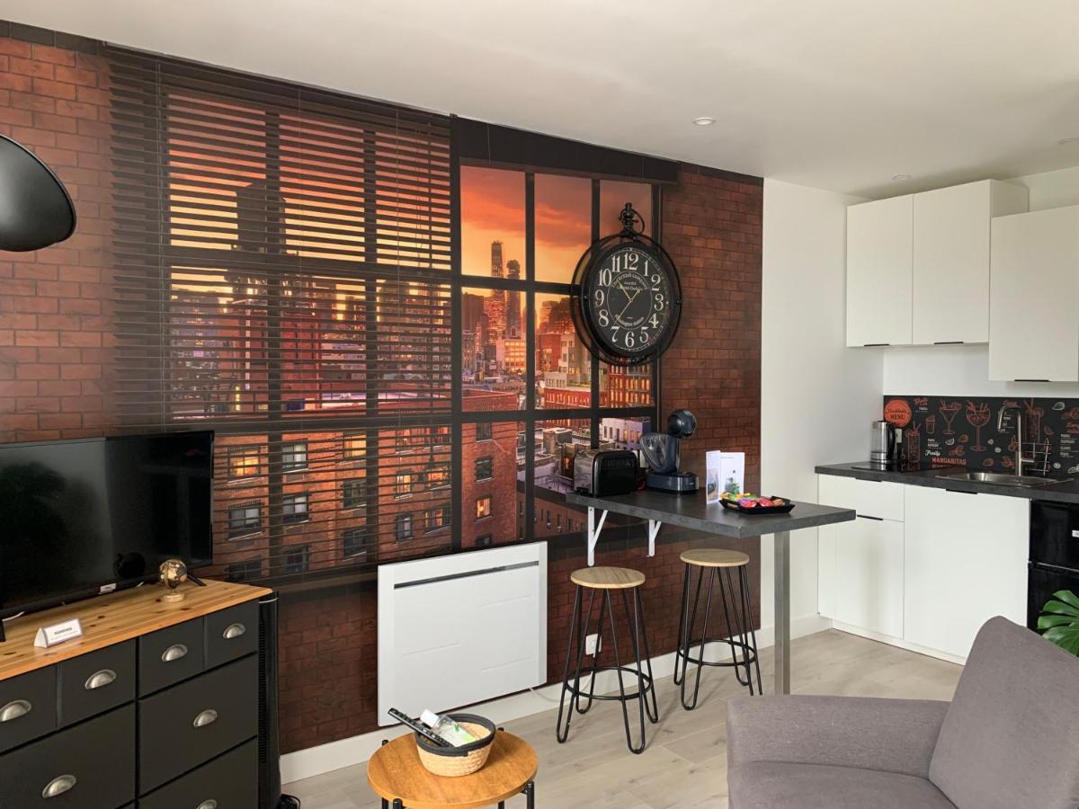 Le Petit Loft - Studio - Wifi - Coeur De Ville - Parking ปงต์-ลับเบ ภายนอก รูปภาพ